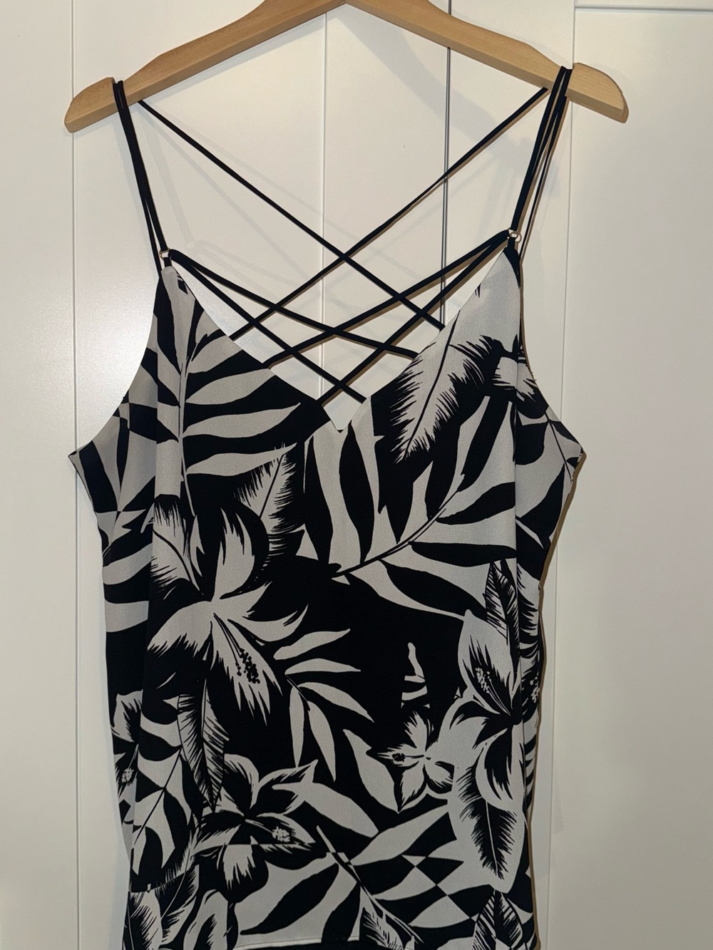 Express Black & White Tropical Strappy Camisole